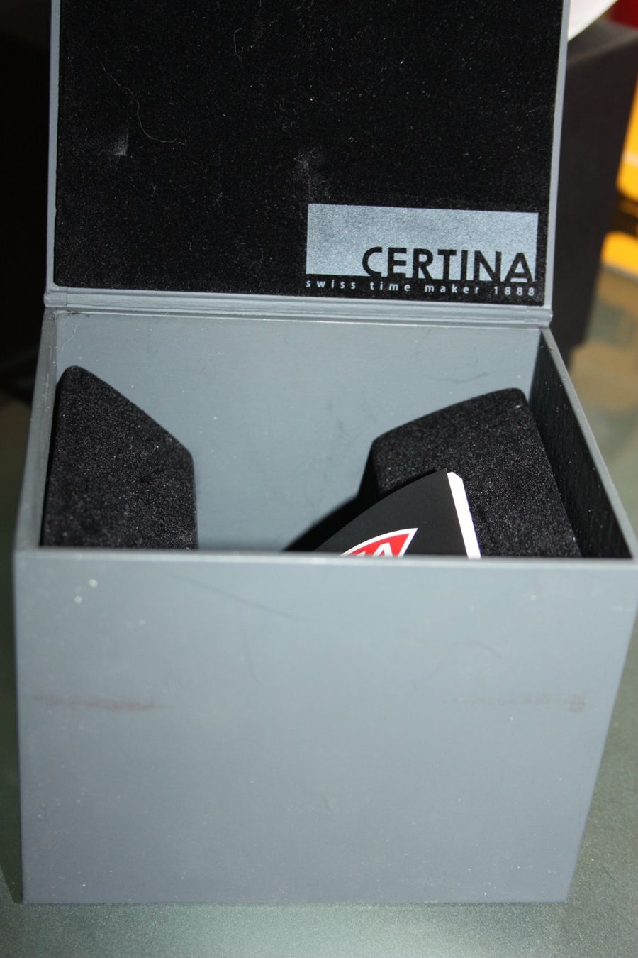 Certina Montres: Certina Damenarmbanduhr – D'occasion à Oberwil BL par Hesa41 1