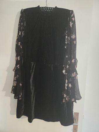 Samt Kleid mit Sternen Gr. 44 von LOVE&ROSES