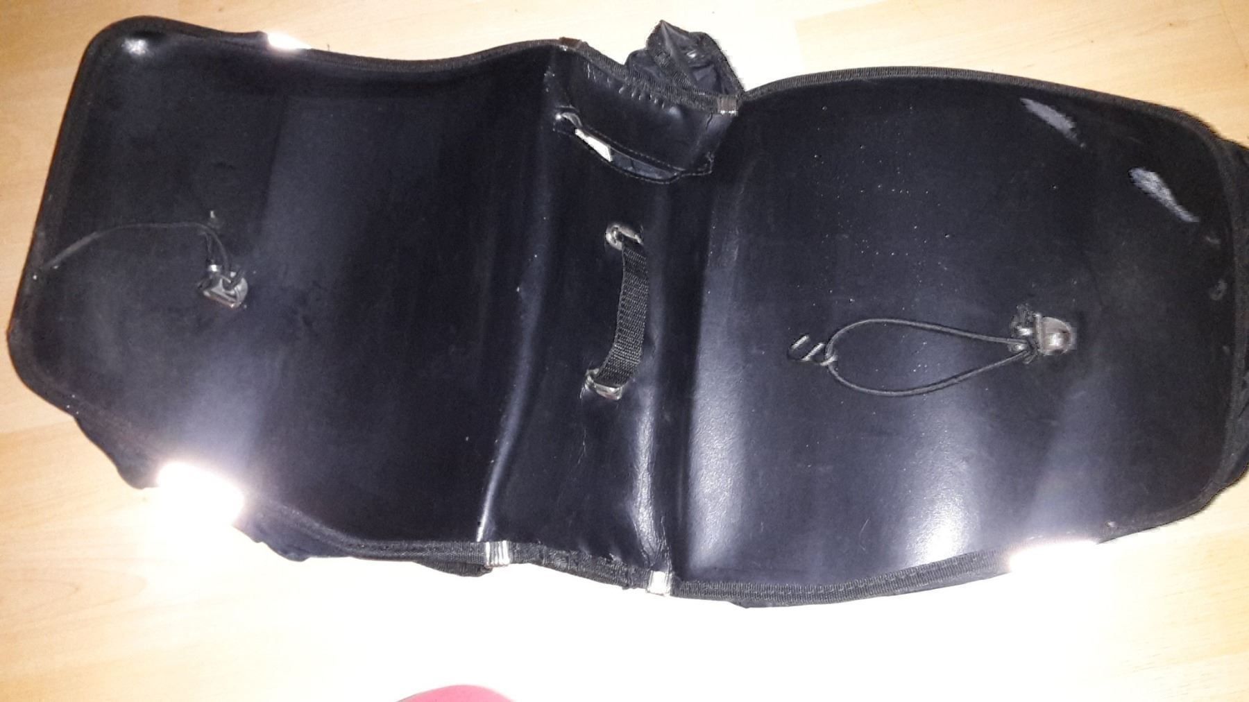 Taschen: Gepąckträgertasche Konnix B – Gebraucht aus Schwarzenburg von Flamingo07 2