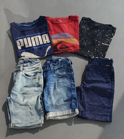 lot de t-shirts+ shorts 140/ 10ans