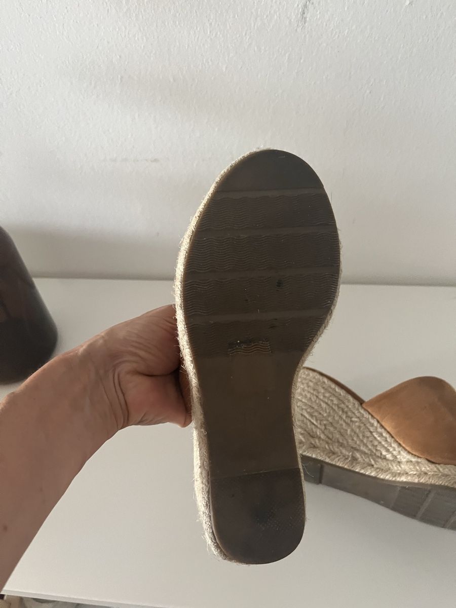 Damenschuhe: Pantoletten  – Gebraucht aus Zürich von Carlo05101971 2