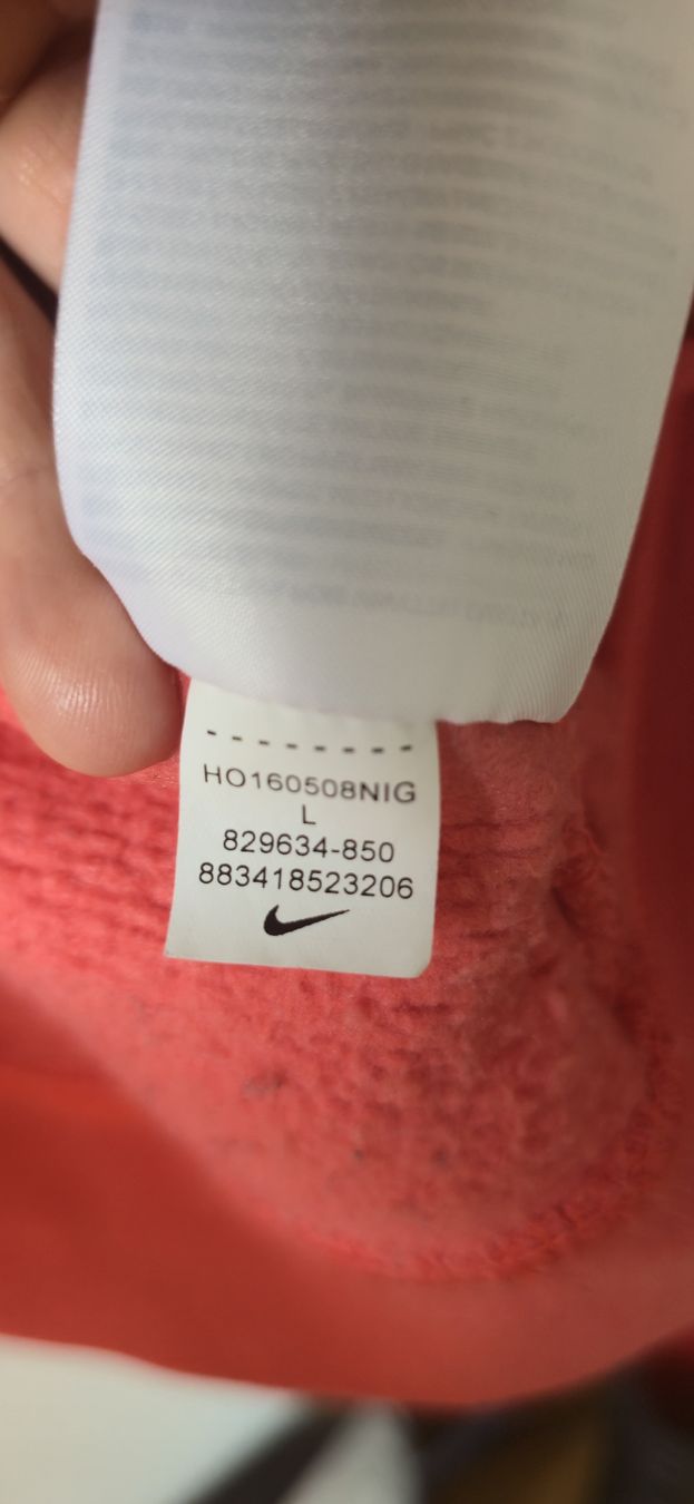 Nike Pullover & Sweatshirts: Hoodie Nike rouge, taille L – Gebraucht aus Genève von MariaS2 3