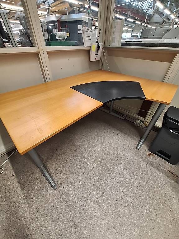 Scrivanie: Bürotisch Ikea – Usato da Steffisburg venduto da Migu20 2