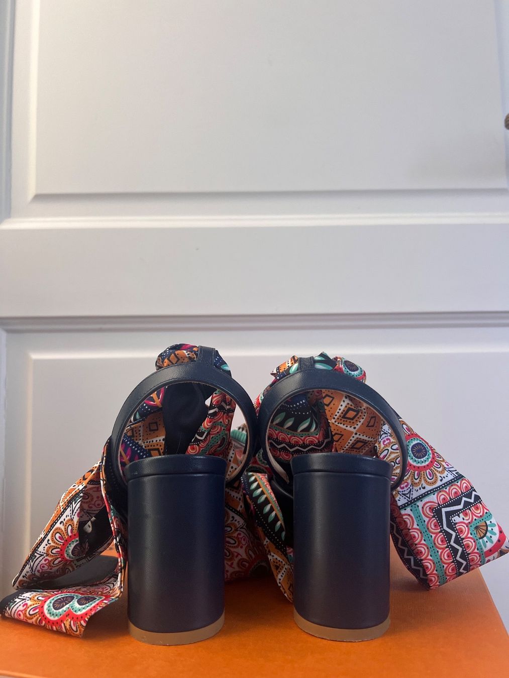Navyboot Scarpe da donna: Navyboot Tie-up Sandals – Usato da Corsier-sur-Vevey venduto da Kristina.Nova 4