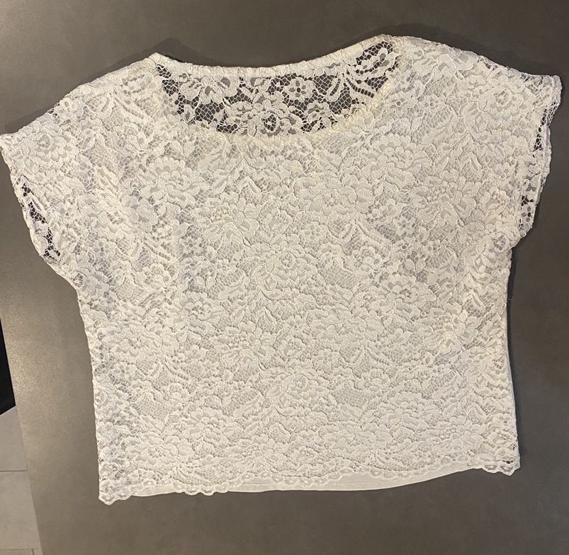 T-Shirts: T-shirt unique devant viscose dos dentelle – Neu (gemäss Beschreibung) aus Granges VS von avm_mj7b 1