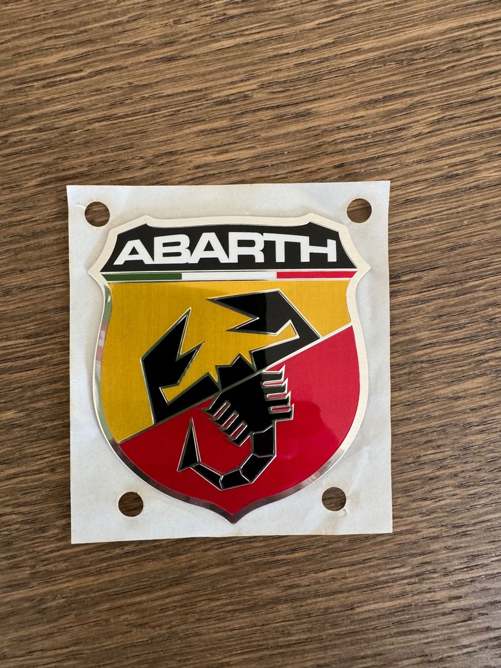 Abarth Tutti pezzi di ricambio auto: Abarth Zeichen aus Aluminium, statt 70.40 – Nuovo e nell'imballaggio originale da Horgen venduto da Tiger260