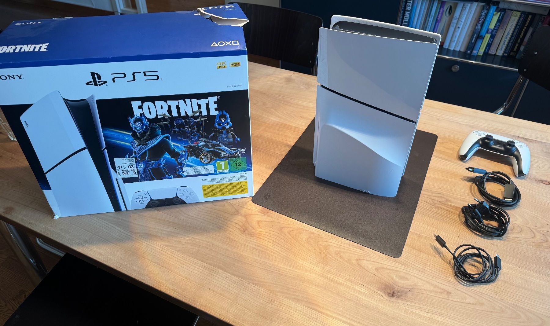 Sony Console: Sony PlayStation 5 Slim Disc Edition – Usato da Zürich venduto da lau_hfq5