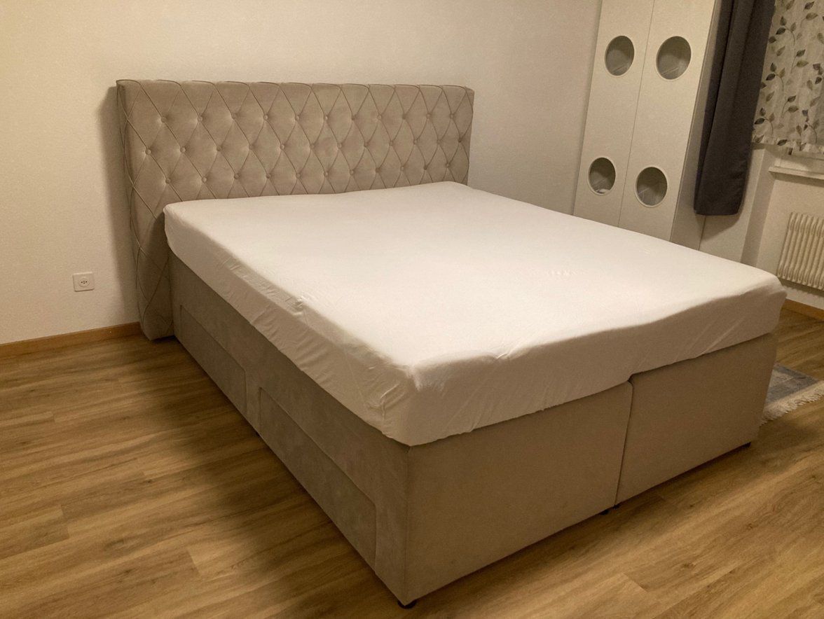 Lits: Boxspringbett 160x200 – D'occasion à Wagenhausen par Blembliss