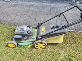 Benzin Rasenmäher 