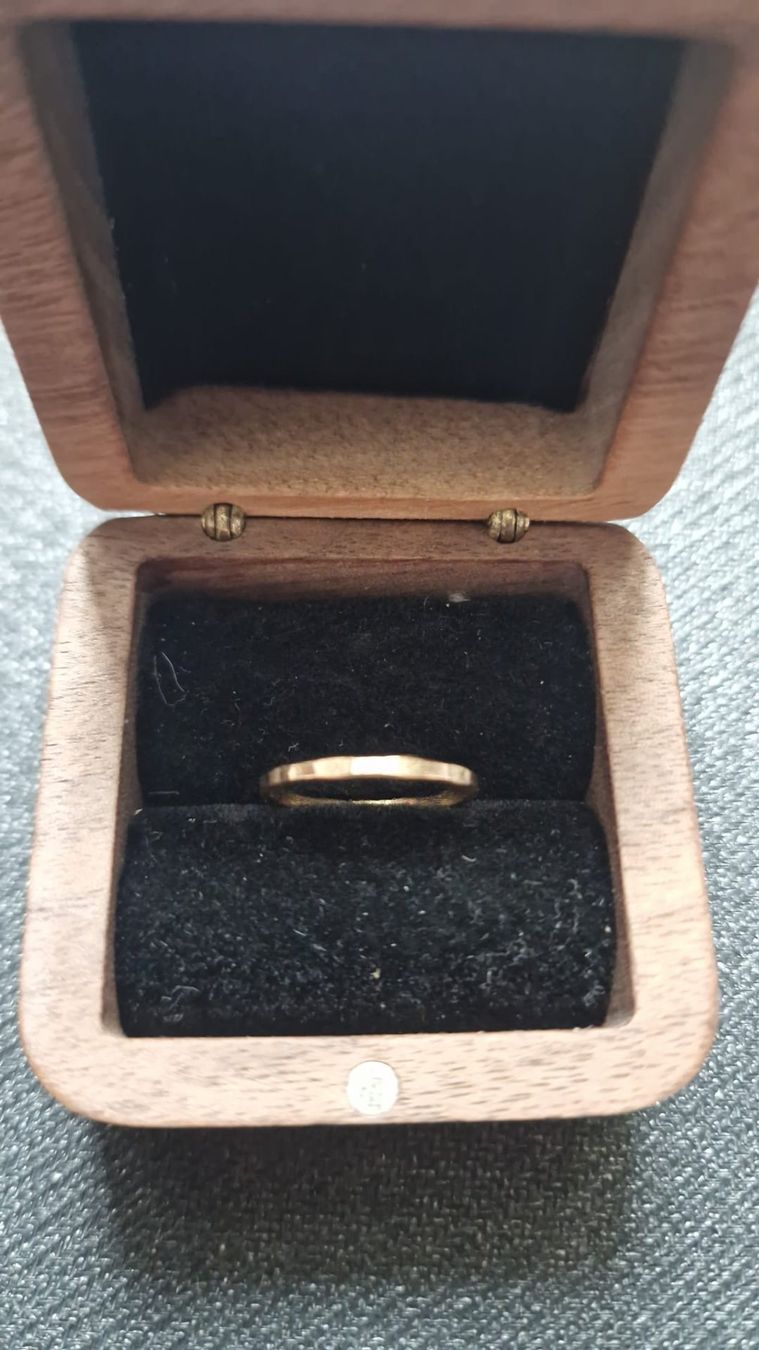 Ringe: Ring chromstahl, goldfarbend Grösse 53 – Neu (gemäss Beschreibung) aus St.Gallen von Dombidor