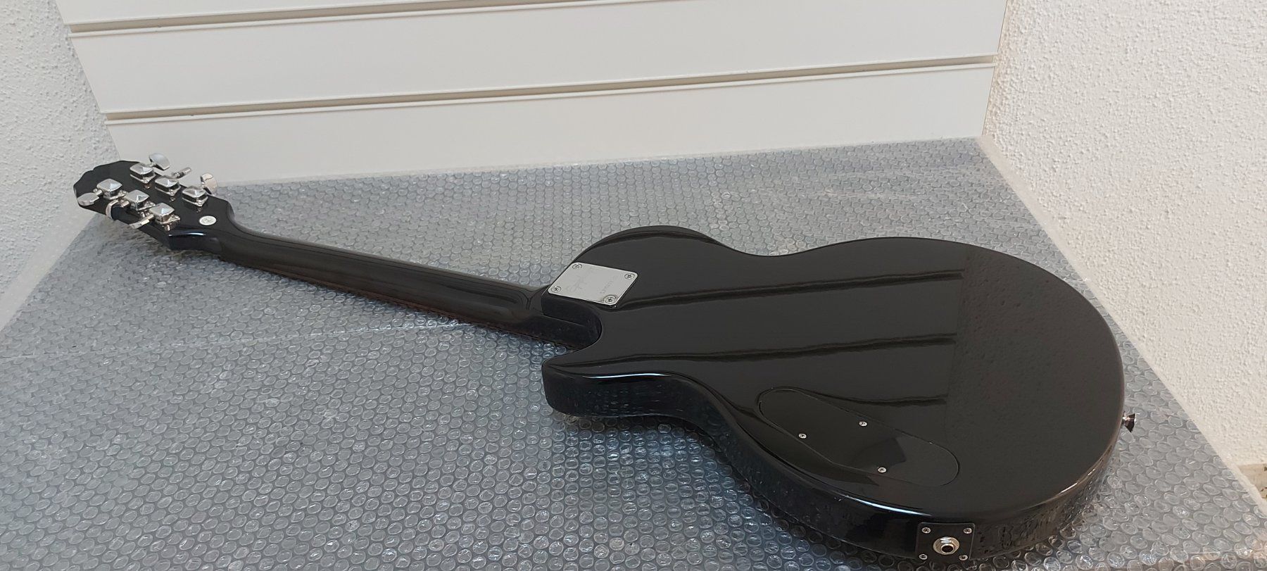 Epiphone Strumenti musicali: Epiphone Special model Special II  neuwertig – Nuovo (secondo la descrizione) da Glattbrugg venduto da Swissmusik 5