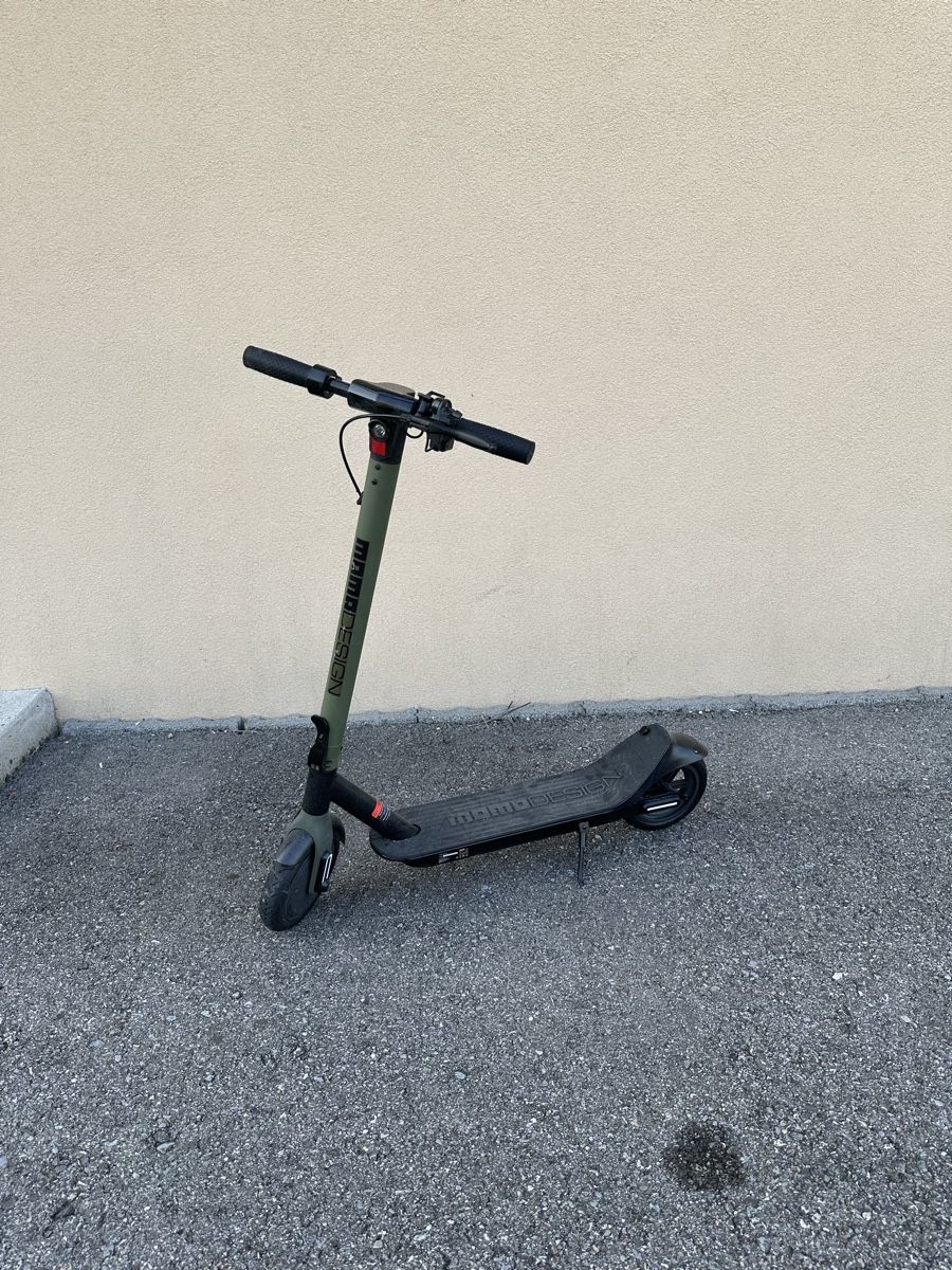 Kickboard: Monopattino elettrico Momodesign Evo 9 – Usato da Mendrisio venduto da OtakuWorld_Sagl