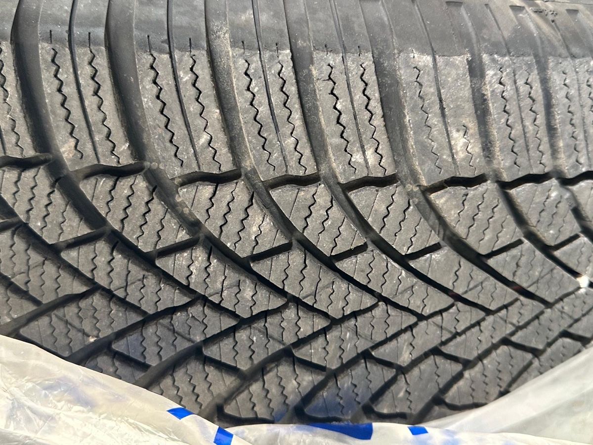 Pneumatici & Ruote complete: 4 pneus neige Bridgeston – Usato da Zürich venduto da durafa 3