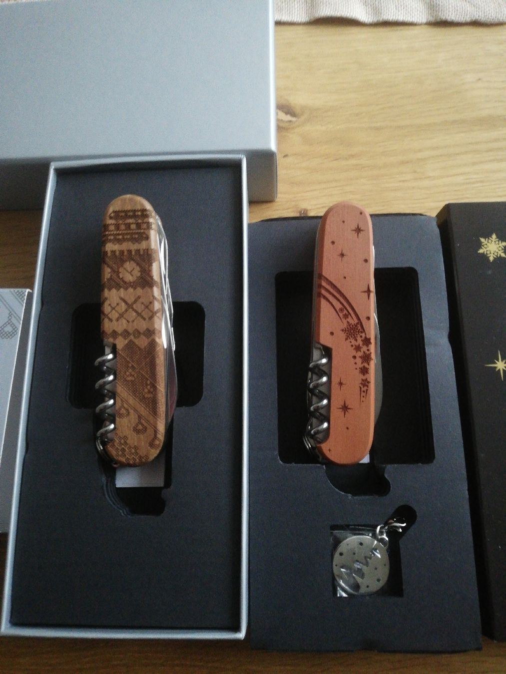 Victorinox Taschenmesser: Victorinox 2er Set lim. Edt. 2023 & 2025 – Neu und originalverpackt aus Balgach von VicAlox 1