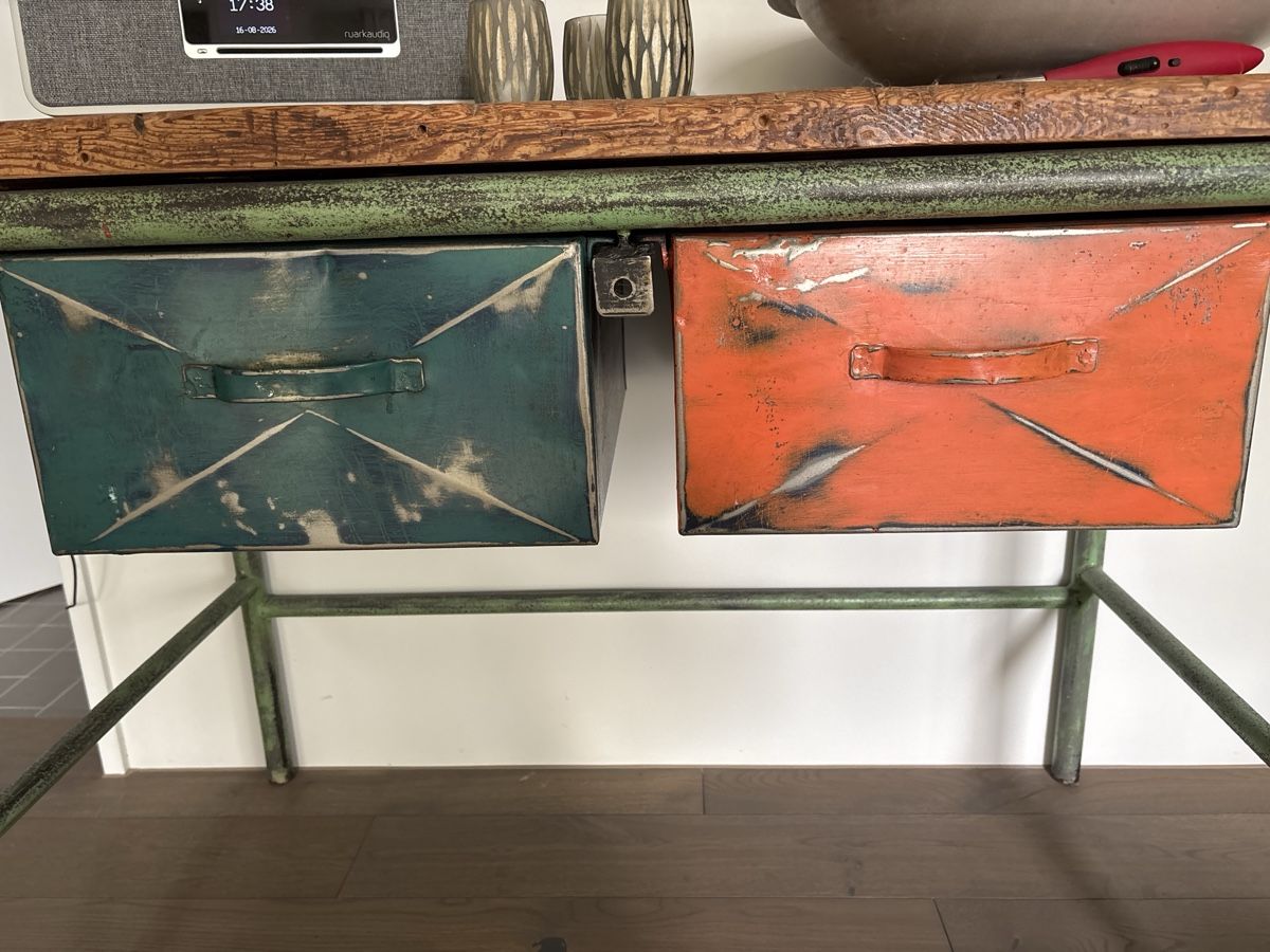 Schreibtische: Industrie Worktable original – Gebraucht aus Zürich von son_v6v6 2