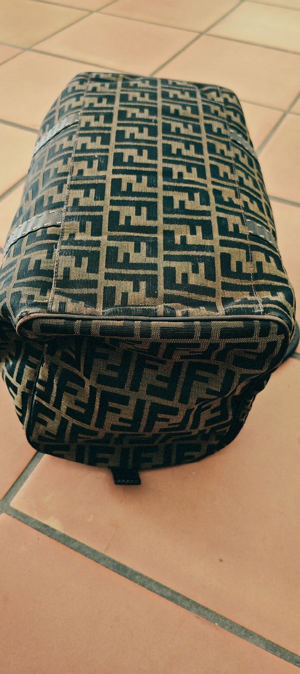 Fendi Borse: Fendi Tasche – Usato da Nuglar venduto da Danivenividiundeasy 7