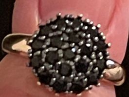 Très Jolie bague  58. rouge vintage pierre onyx neuve