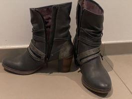 Mustang Boots Gr.37, grau