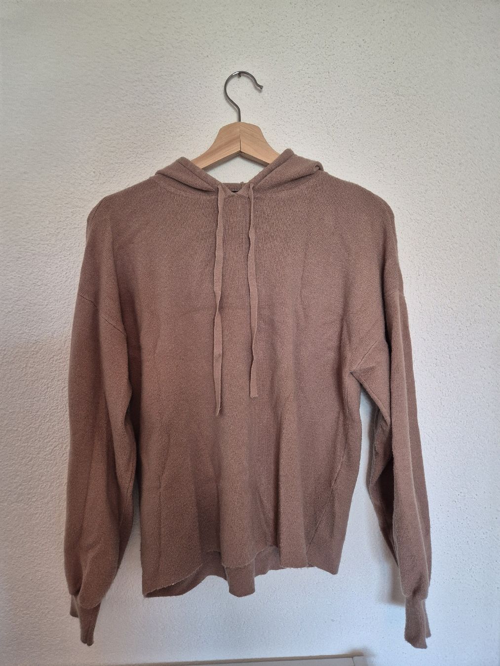 Maglioni & Felpe: Strickpullover Vero Moda mit Kapuze braun Grösse M – Usato da Amriswil venduto da noe_z7wn