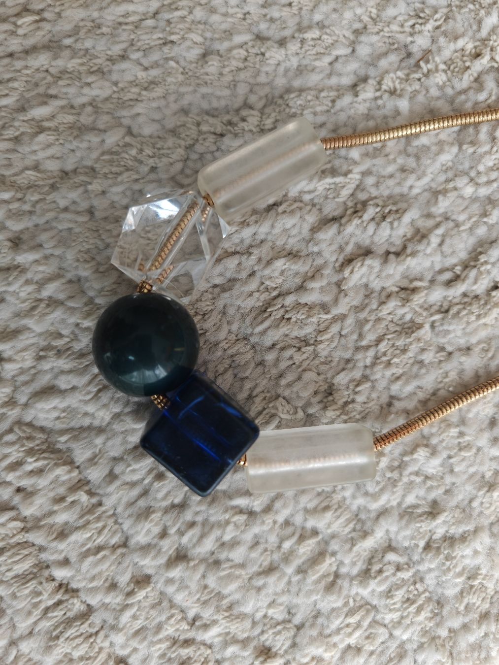 H&M Catenine: Collier H&M avec des grosses perles – Nuovo (secondo la descrizione) da Longirod venduto da DigiSmart 1