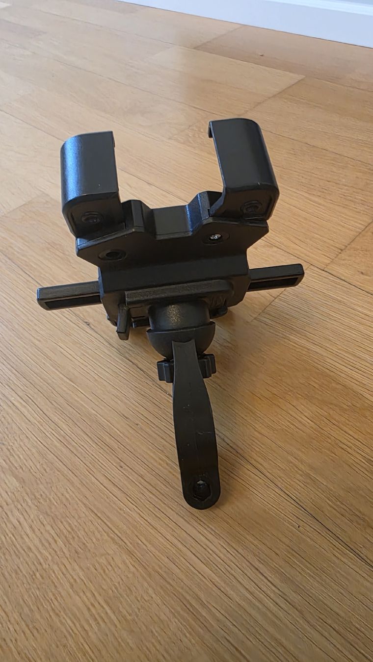 Ersatzteile: Bike phone holder – Gebraucht aus Zürich von Asimpleguy