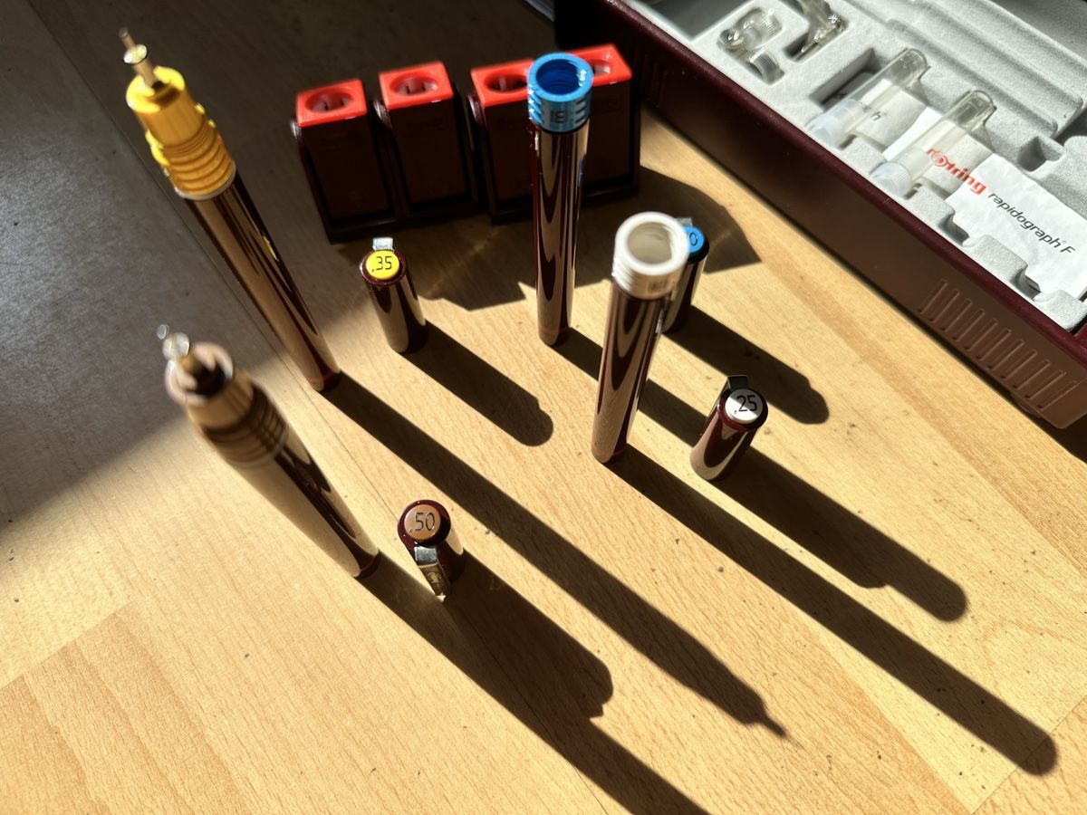 Rotring Stylos & Marker: Rotring Rapidograph Set  – Défectueux à Zürich par Troy_K 1