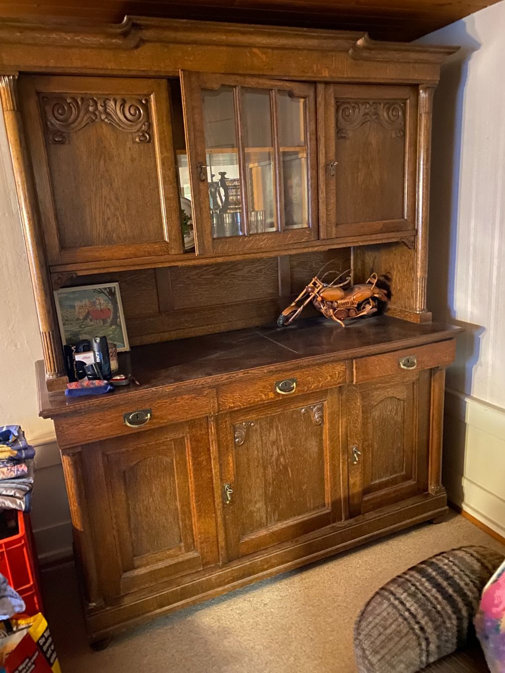 Credenze: Rustikaler Buffetschrank, Eiche massiv, vintage, Top Zustand – Usato da Niederbipp venduto da cla_ynv9