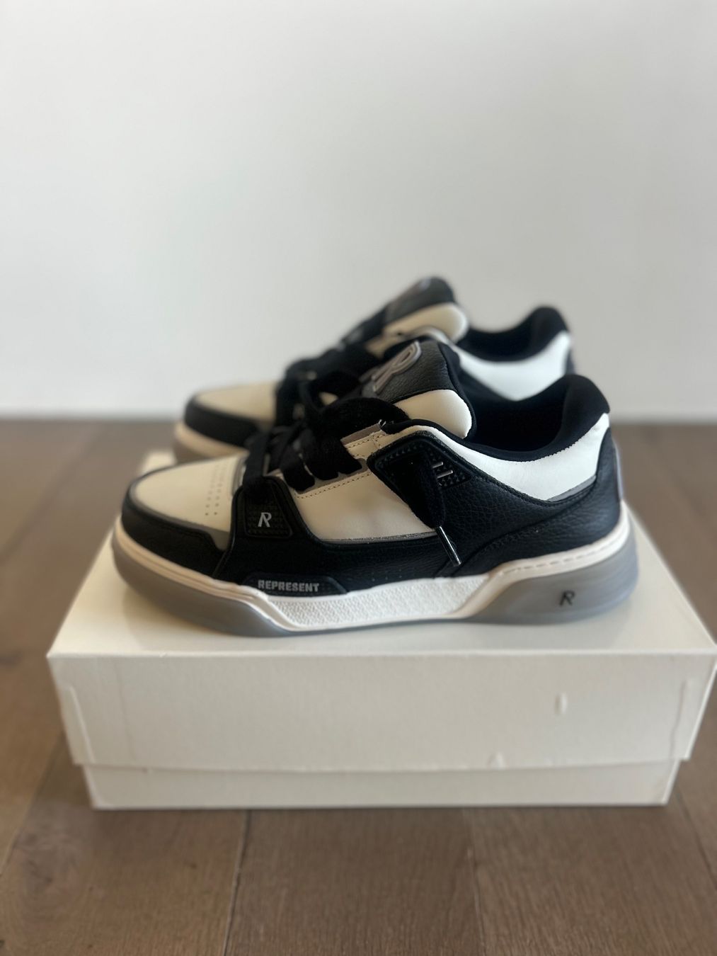 Represent Scarpe da uomo: REPRESENT Studio Sneaker 42 (OVP) Neu – Nuovo e nell'imballaggio originale da Stadel venduto da jeremiekel 1