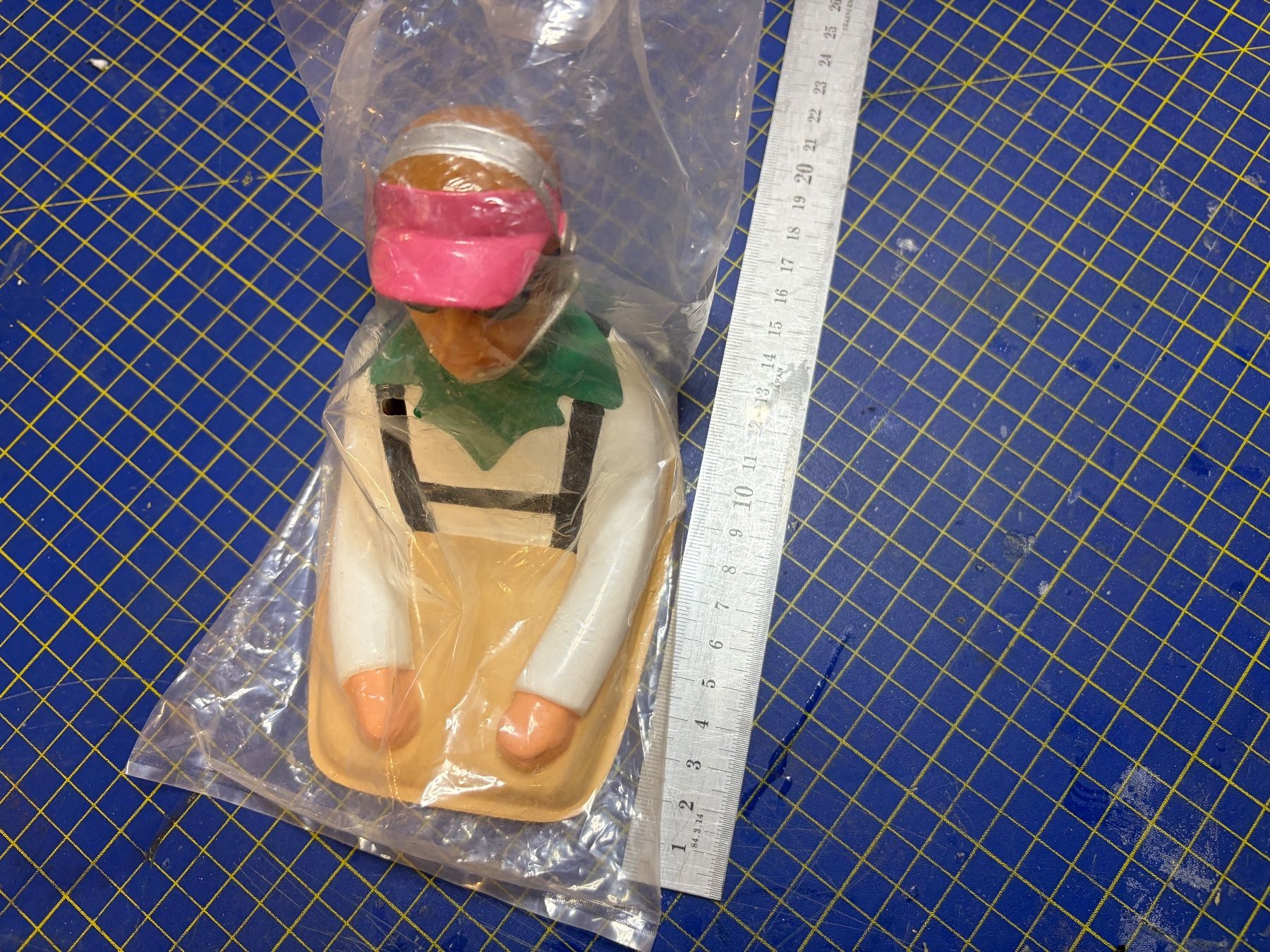 Modellismo RC: Pilotenfigur Modellbau Figur in Verpackung neuwertig – Usato da Glattbrugg venduto da Olio7 1