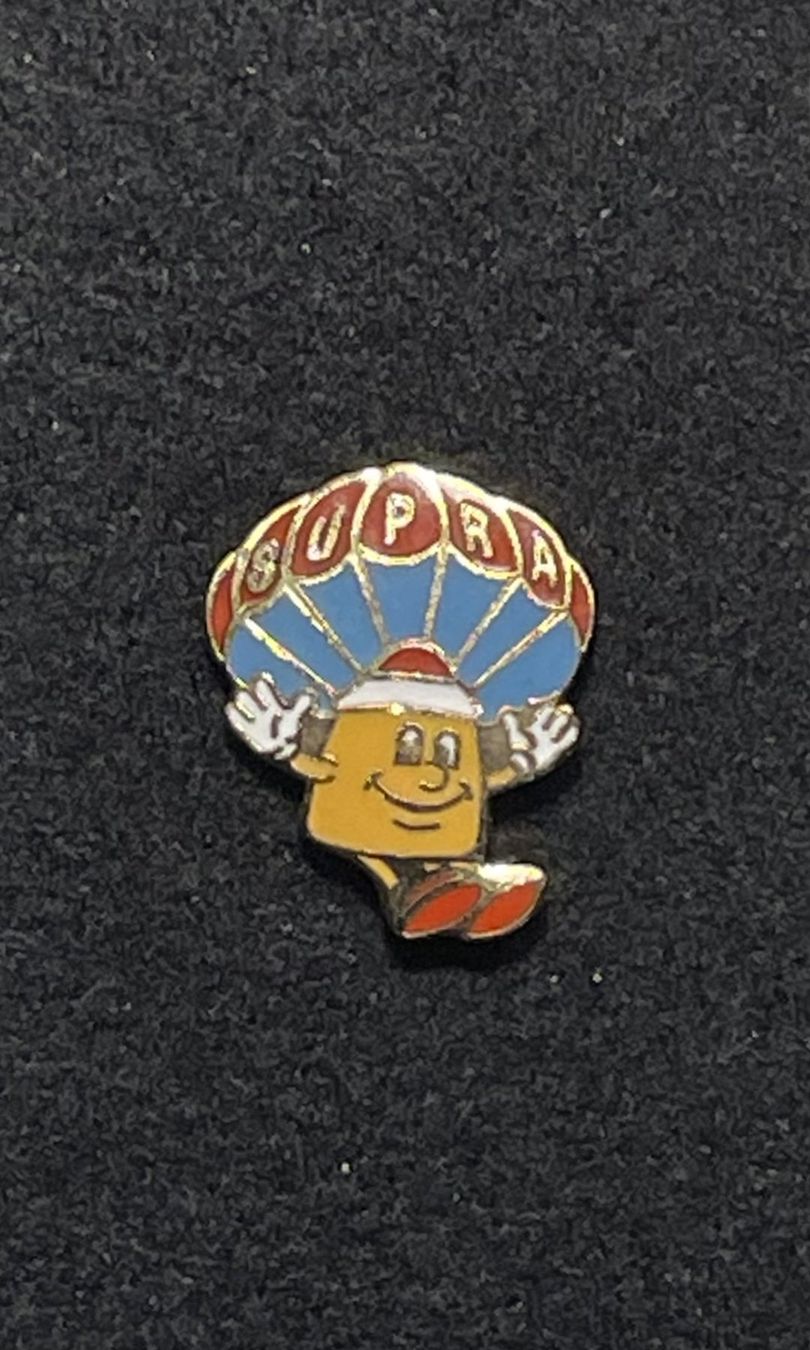 Plaketten & Abzeichen: Pin SUPRA mit Fallschirm – Neu (gemäss Beschreibung) aus Adliswil von Manegg