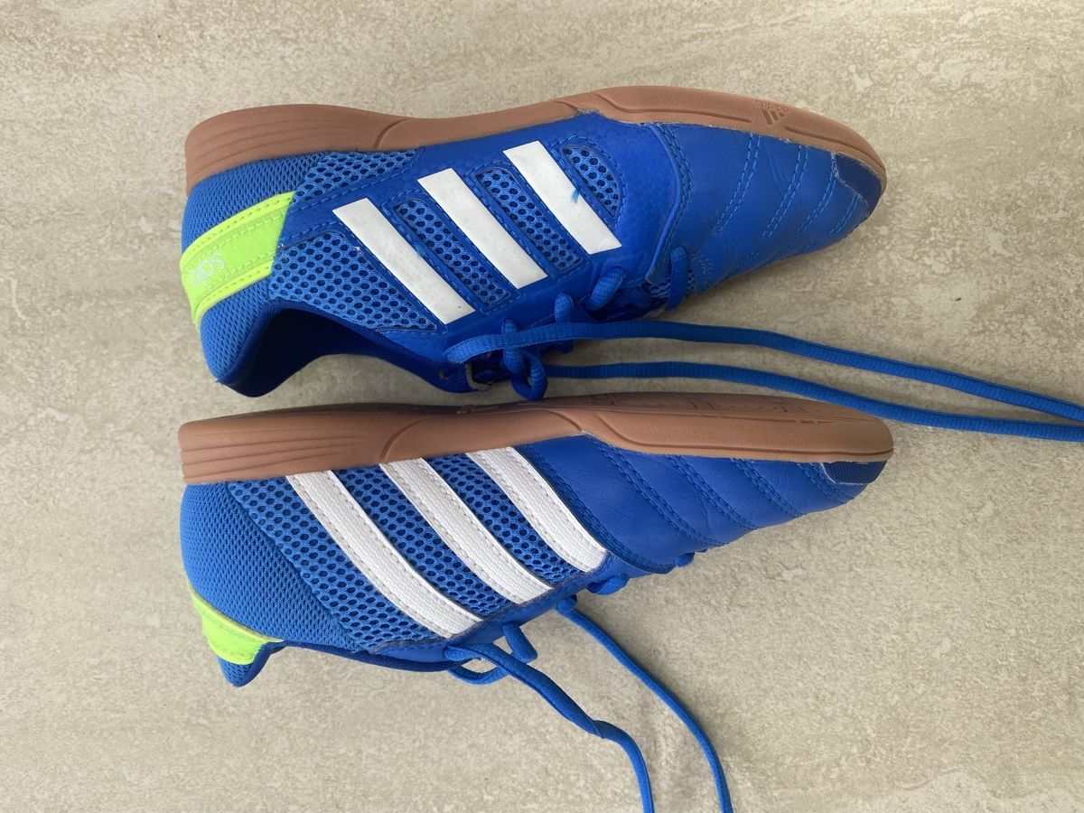 Adidas Scarpe da uomo: Chaussure de gym Addidas 32 – Usato da Tramelan venduto da cin_9w95 3