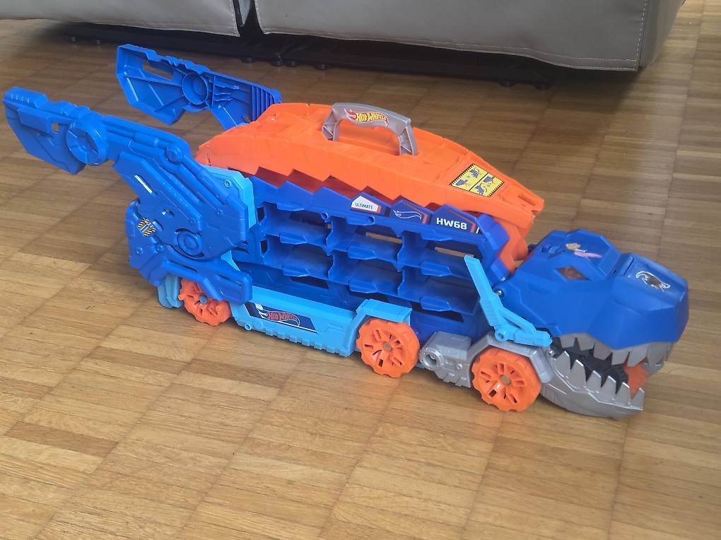 Hot Wheels Giocattoli: Hot Wheels Dinosauro T-Rex – Usato da Ascona venduto da DrCaffeina