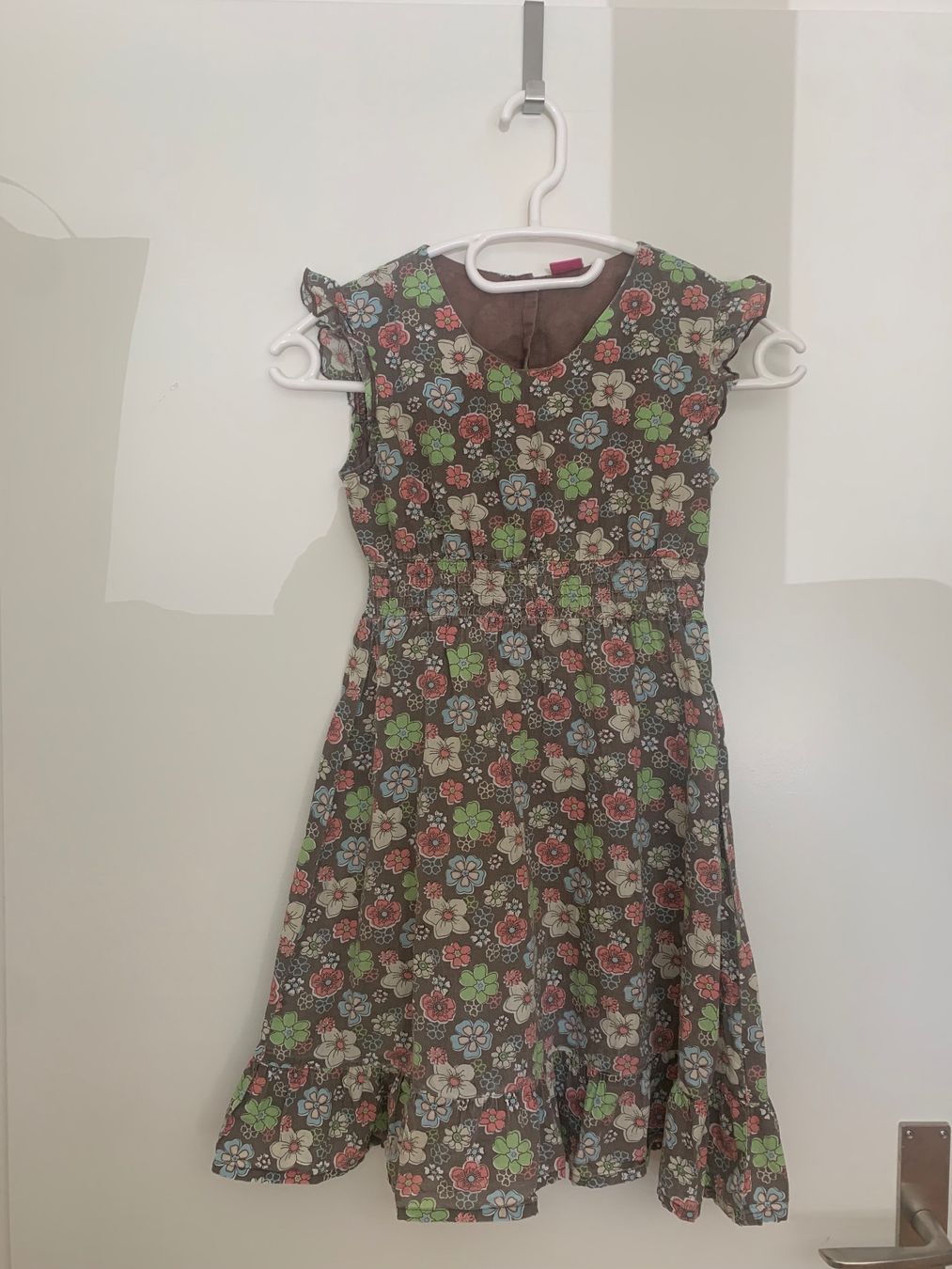 Kleiderpakete & -sets: 4x Mädchen Sommerkleider Grösse 128 – Gebraucht aus Winterthur von Doha20 1