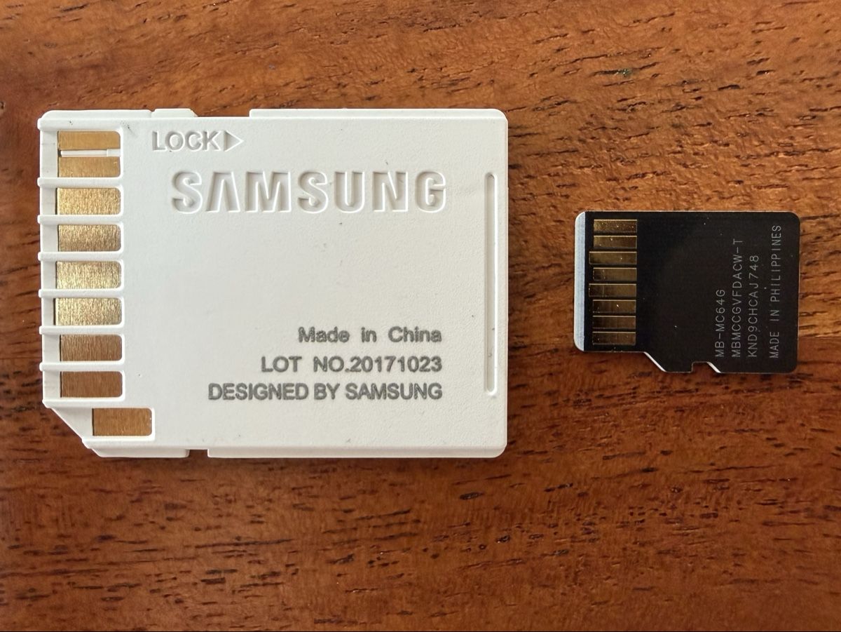 Samsung Speicherkarten: Samsung EVO microSD 64 GB + SD-Adapter + Schutzhülle – Gebraucht aus Gossau SG von Alex_Tech 2