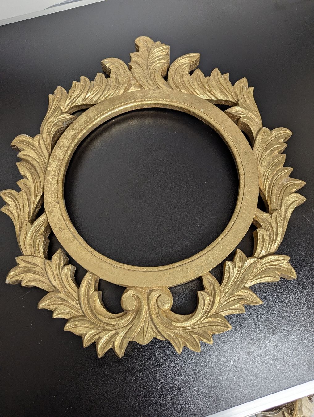 Tutte le decorazioni: Rahmen Gold – Usato da Bettlach venduto da Costmiri