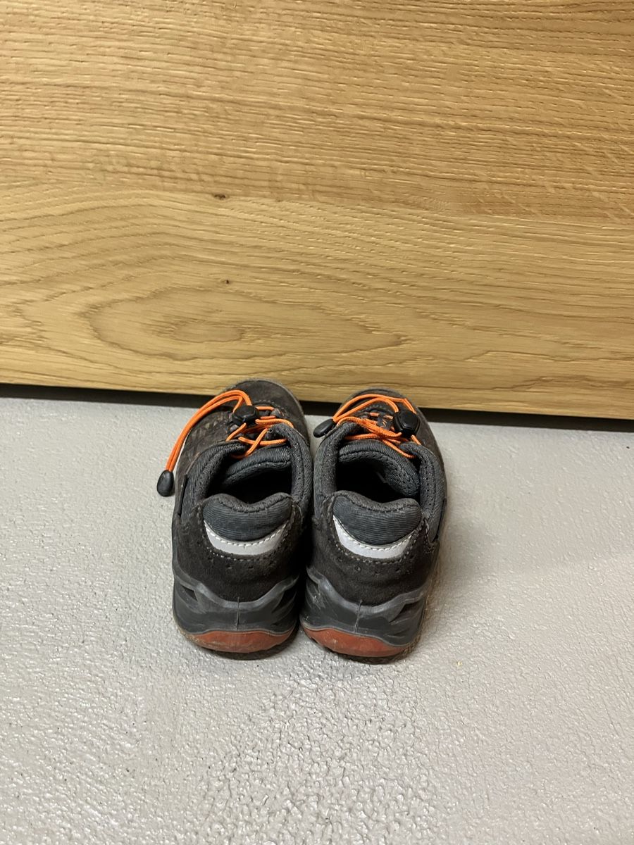Scarpe per ragazzi: Lowa Wanderschuhe Gr. 27 – Usato da Riehen venduto da YuriST 3