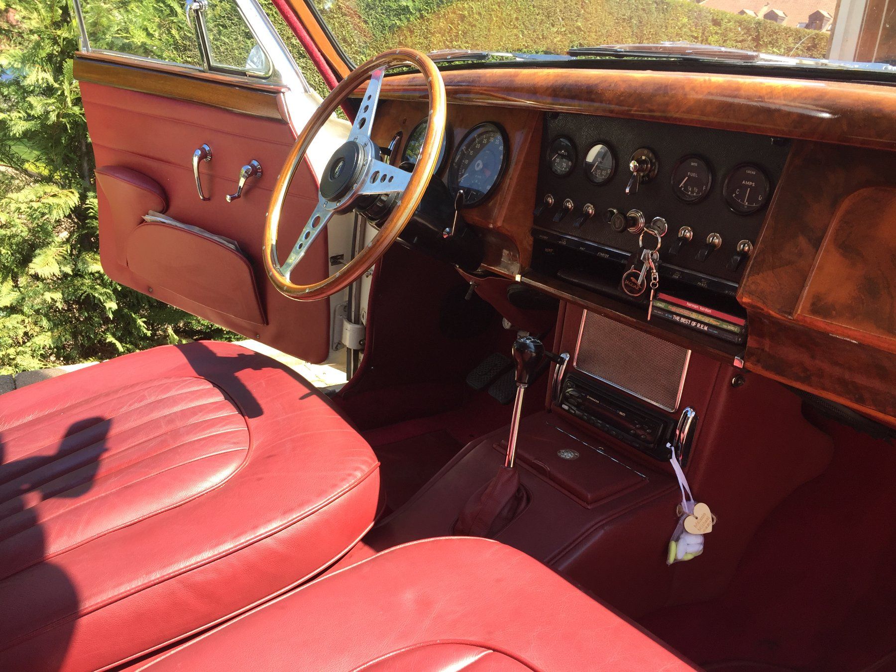 Jaguar Automobili: Jaguar MK2 2.4 – Usato da Chéserex venduto da tonamil 1