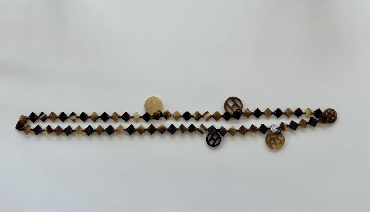 Hermès Catenine: Hermès Halskette aus Horn – Usato da Biel/Bienne venduto da karin.fleischer 5