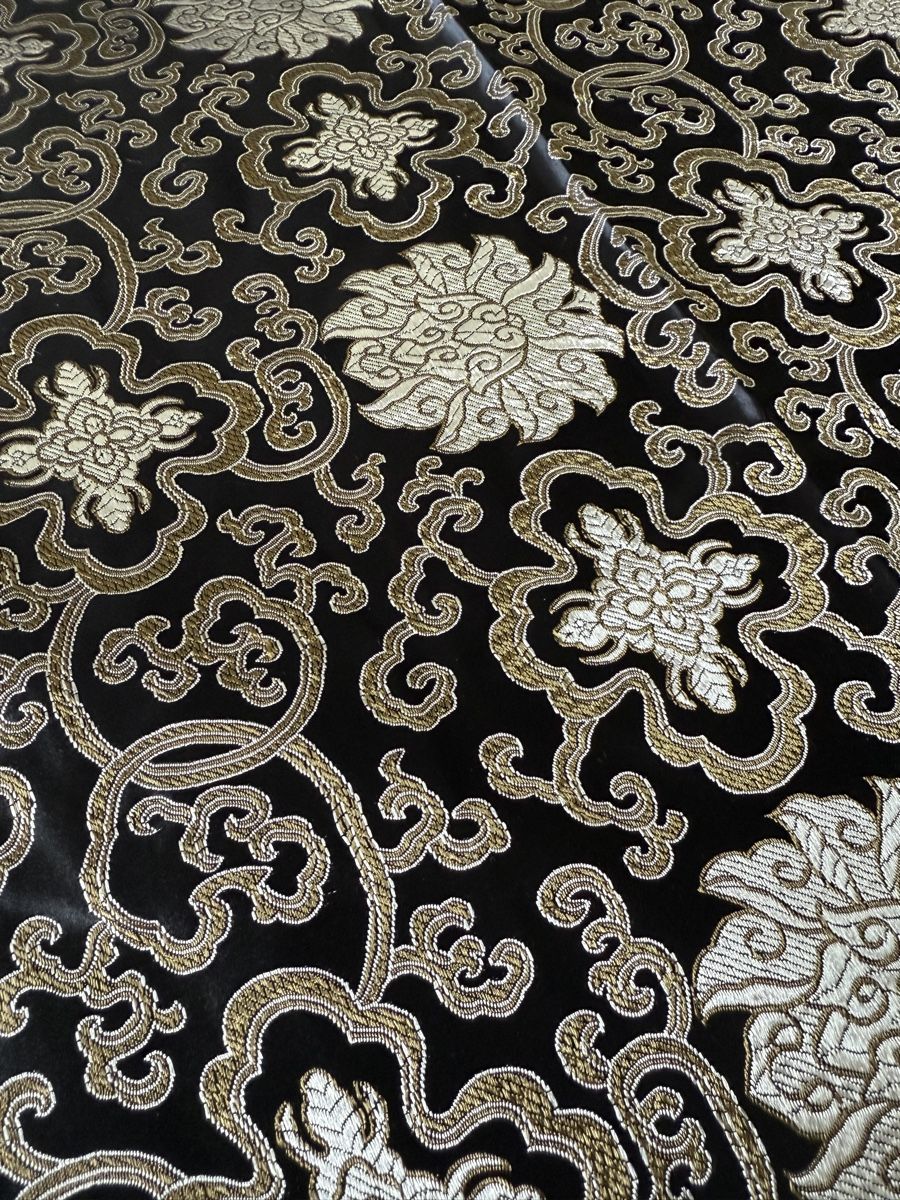 Coperte: Elegant Black Floral Bedspread – Nuovo (secondo la descrizione) da Cham venduto da cec_b78y 2
