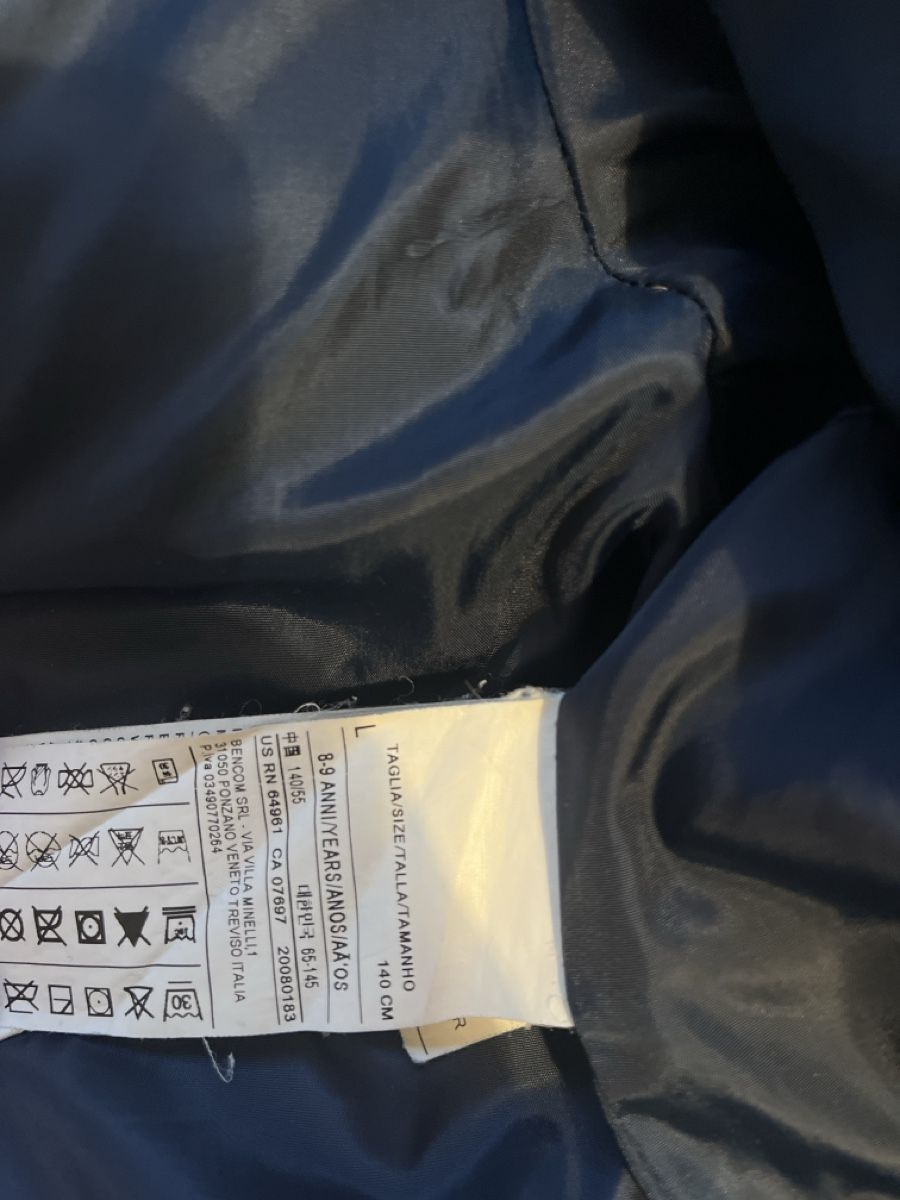 Benetton Giacche & Cappotti: Daunenjacke Bennetton Grösse  140 – Usato da Bergdietikon venduto da sanhol 2