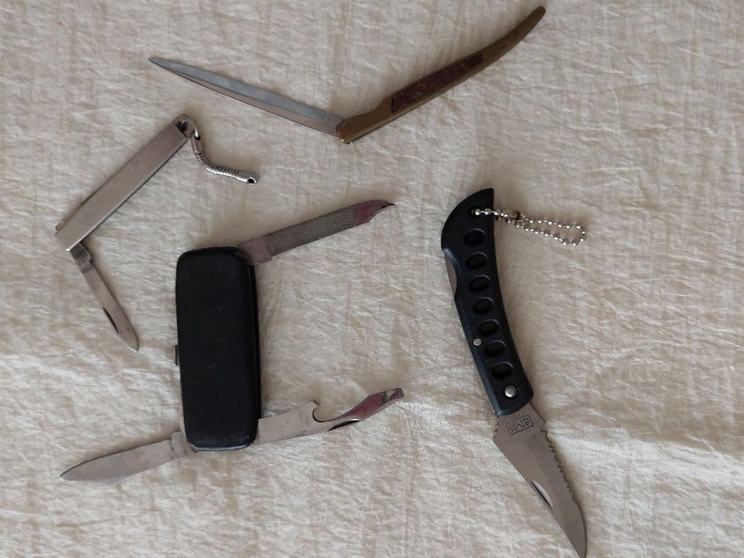 Coltelli tascabile: Sackmesser diverse – Usato da Winterthur venduto da Seelenmusik