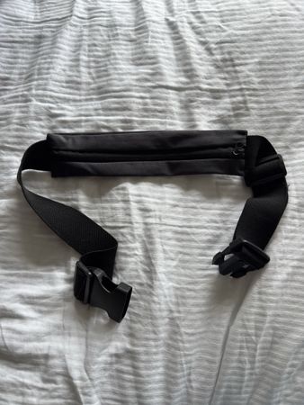 Elastischer Sport-Laufgürtel / Bauchtasche (Schwarz)