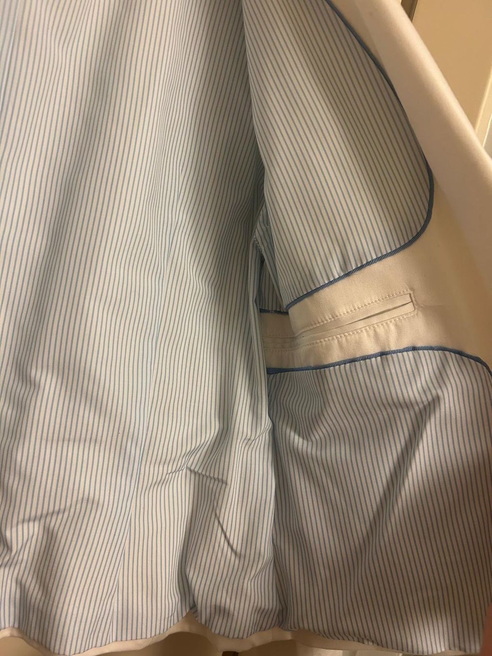 H&M Completi & Tailleur: Veste blazer blanche H&M, taille 40 – Nuovo (secondo la descrizione) da Genève venduto da lapoucha 3