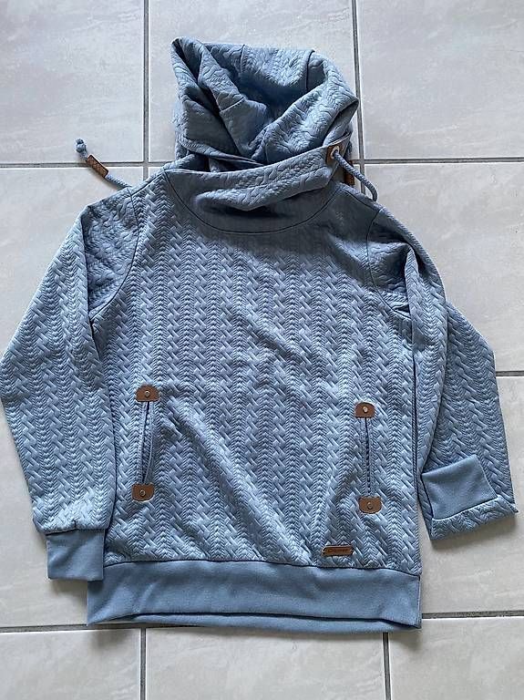 Maglioni & Felpe: Pullover  – Usato da Herisau venduto da mel_s2mx 1