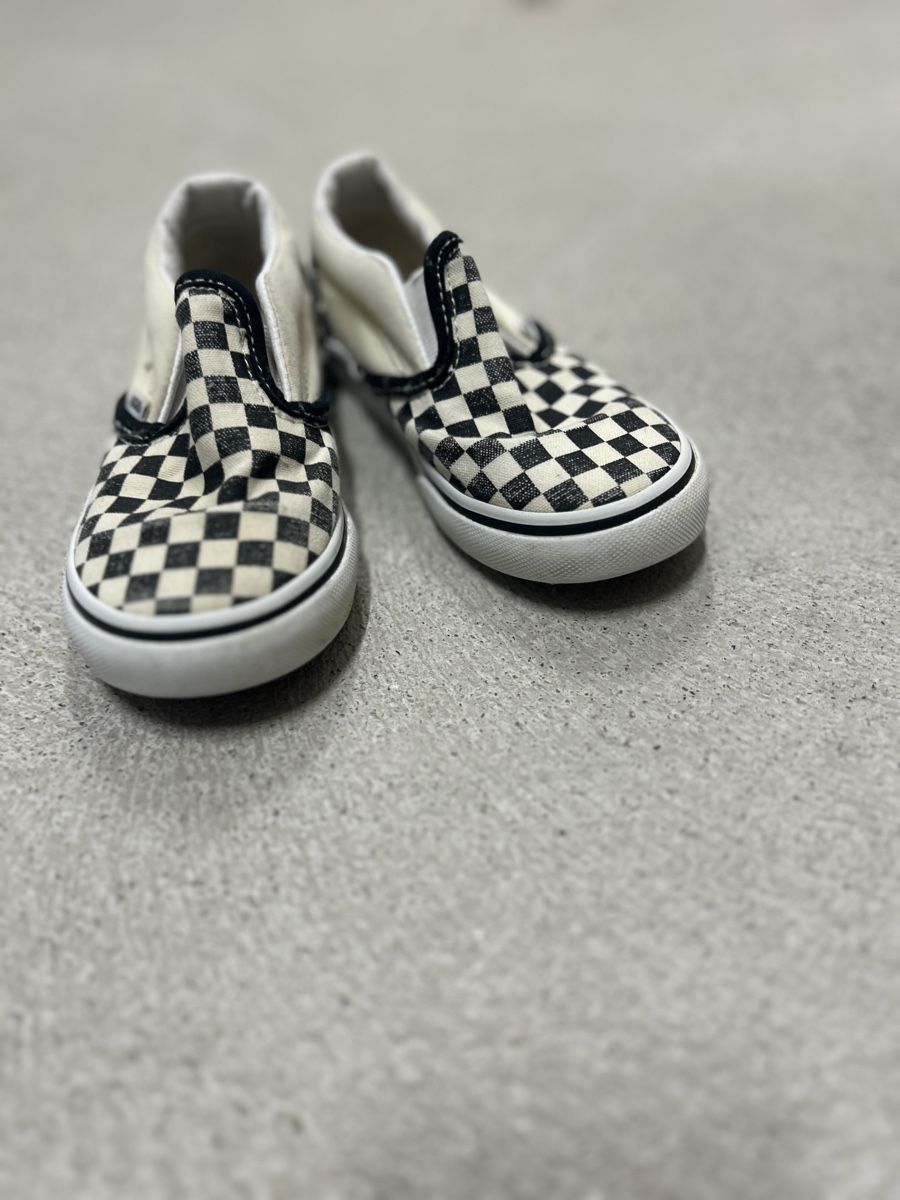 Vans Scarpe per ragazzi: Vans Slip-On Checkboard schwarz weiss Grösse 25 – Usato da Zollikon venduto da JuRock