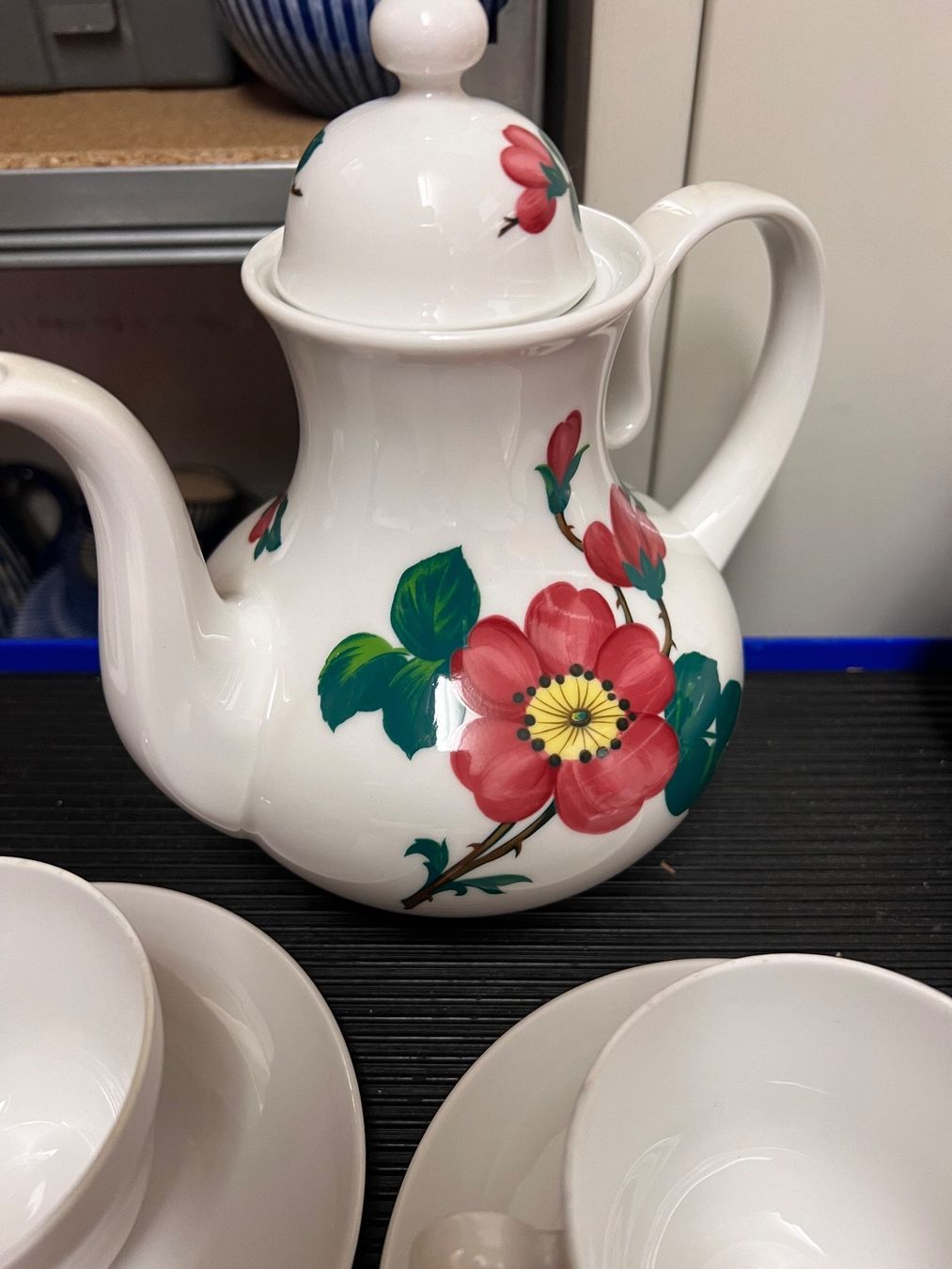 Set di piatti: Schöne Vintage Tee/Kaffee Service – Usato da Oberengstringen venduto da Cici7 3