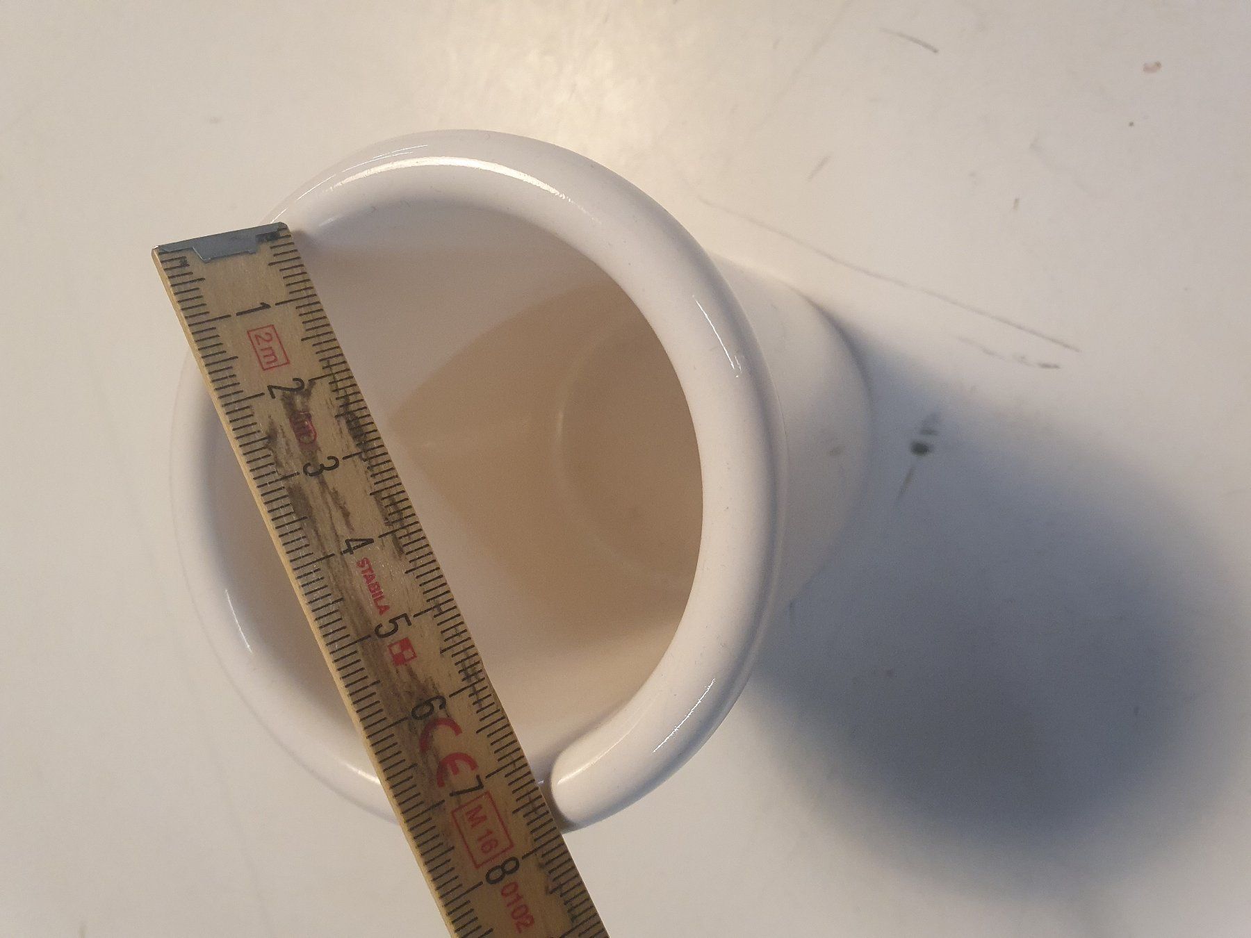 Blumentöpfe: Cachepot weiss mit Rand 8 x 11 cm – Gebraucht aus Zürich von loosebone 3