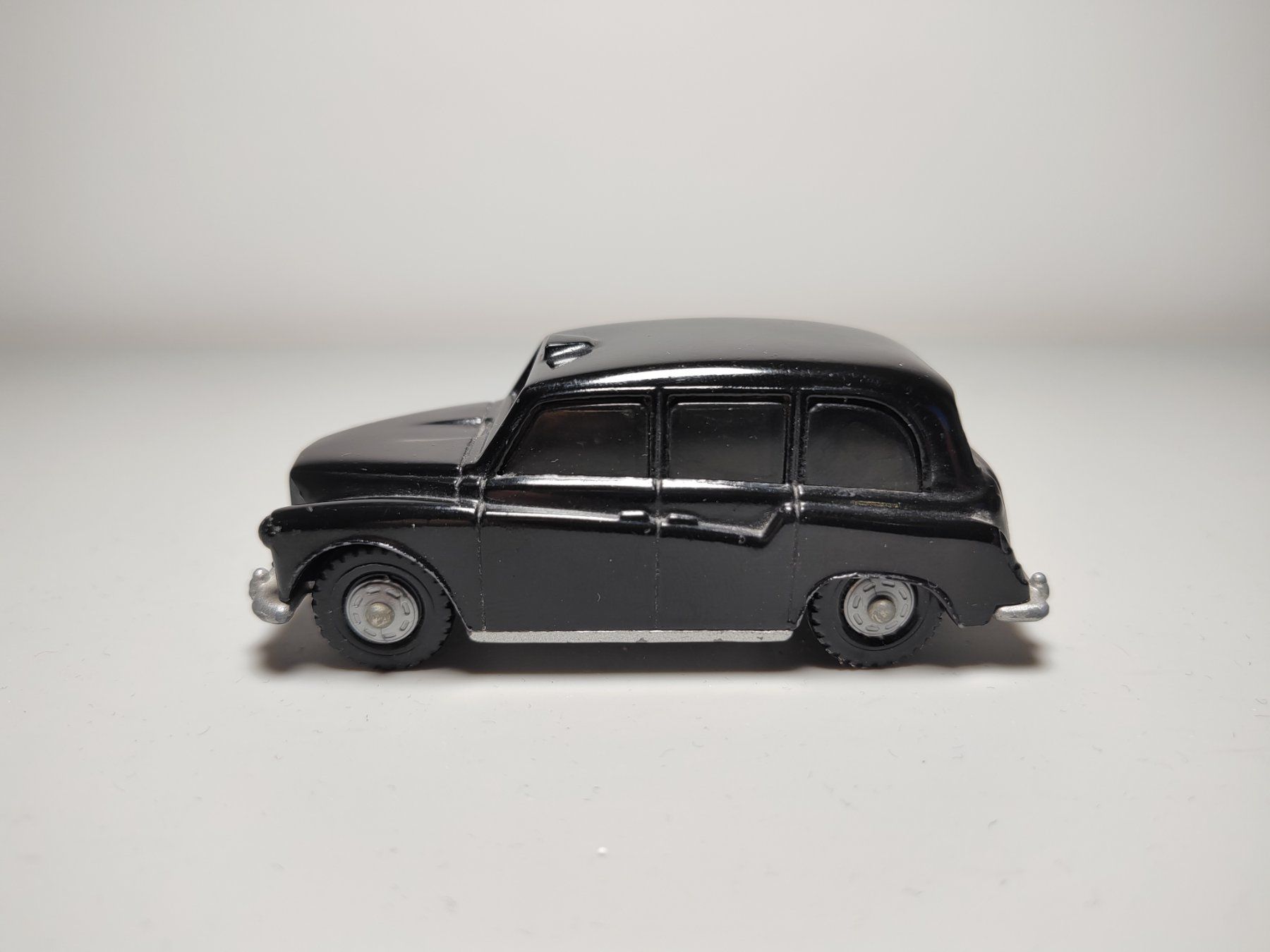 Modellini d'auto: Lone Star London Taxi – Usato da Bachenbülach venduto da R.Mall 1