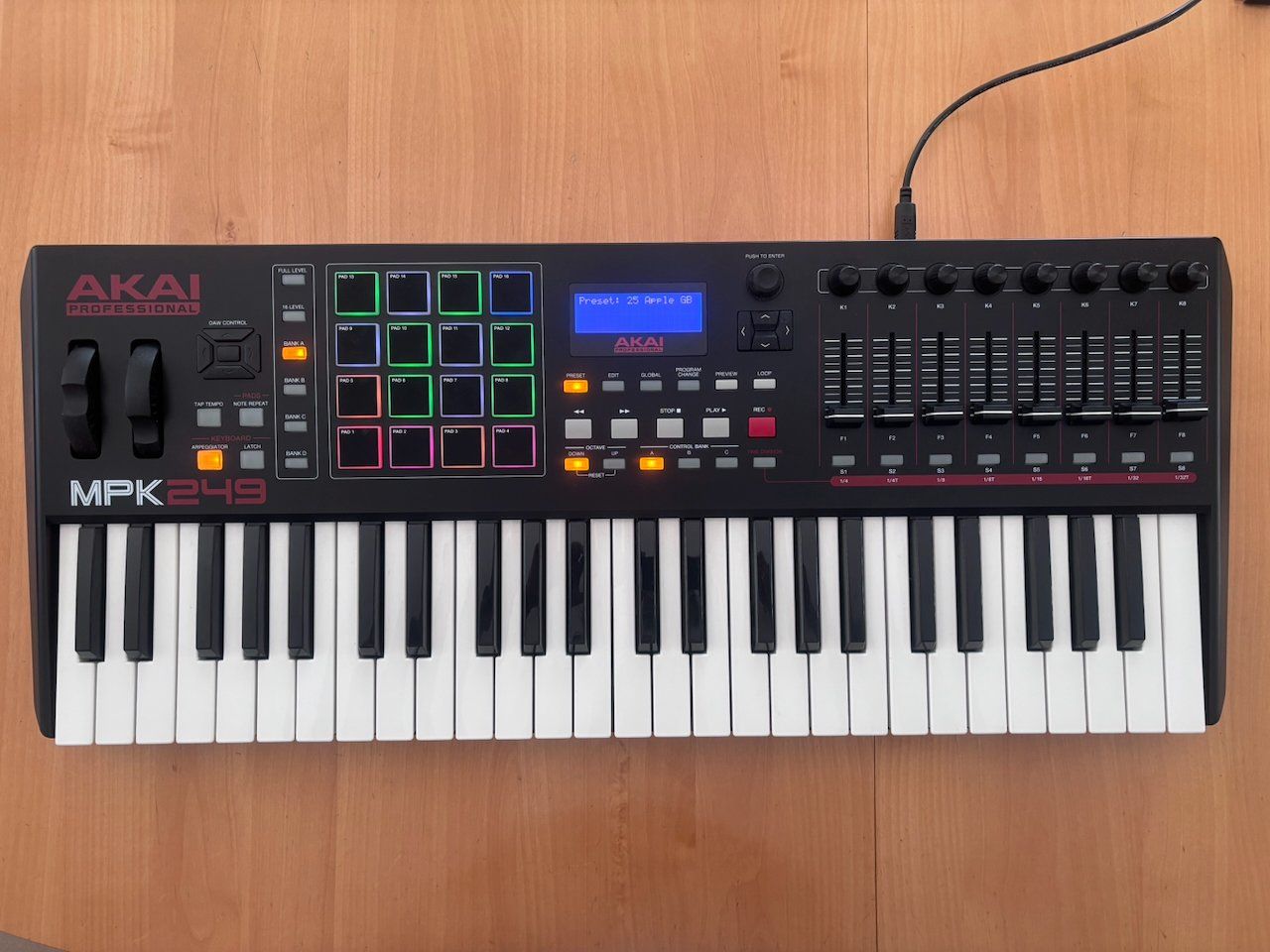 Akai Instruments de musique: AKAI MPK249 Performance Keyboard Controller – D'occasion à Roveredo GR par subAlpino