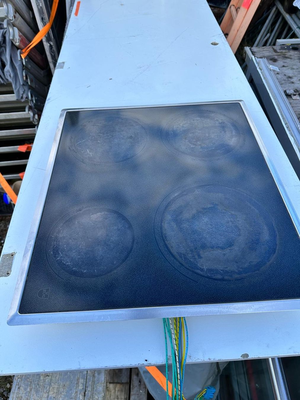 V-Zug Forni: Backofen mit Glaskeramik V-ZUG – Usato da Spreitenbach venduto da Space_X 6
